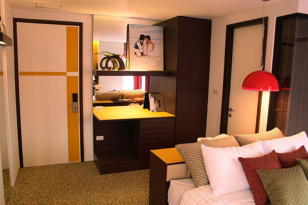 Tango Vibrant Living Hotel - Sha Extra Plus Bangkok Kültér fotó