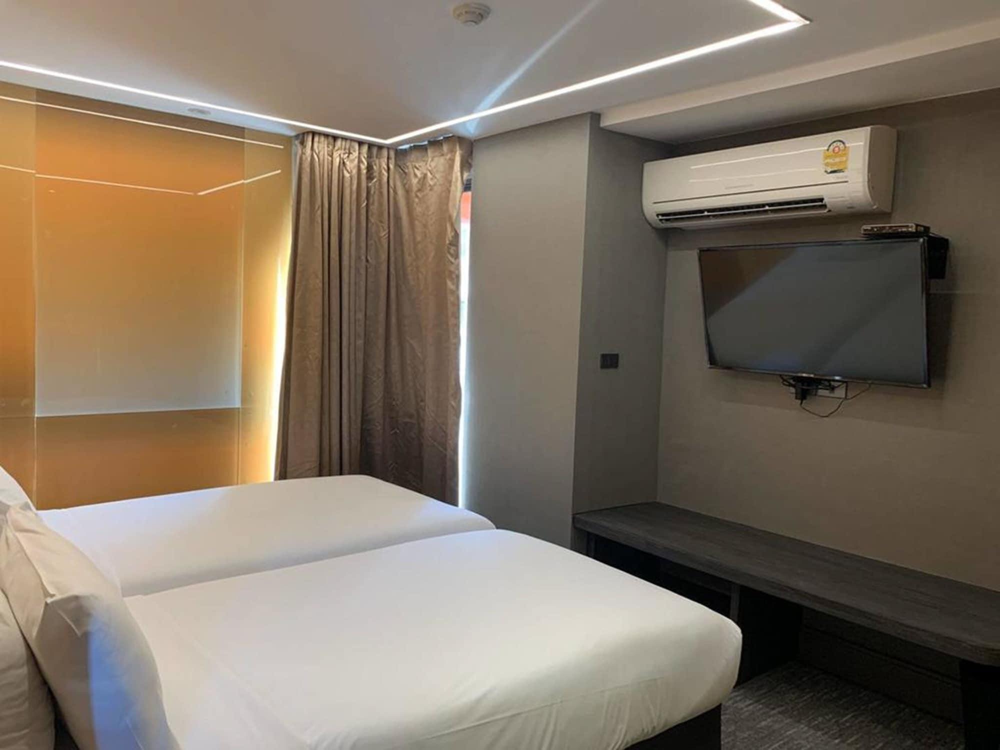 Tango Vibrant Living Hotel - Sha Extra Plus Bangkok Kültér fotó