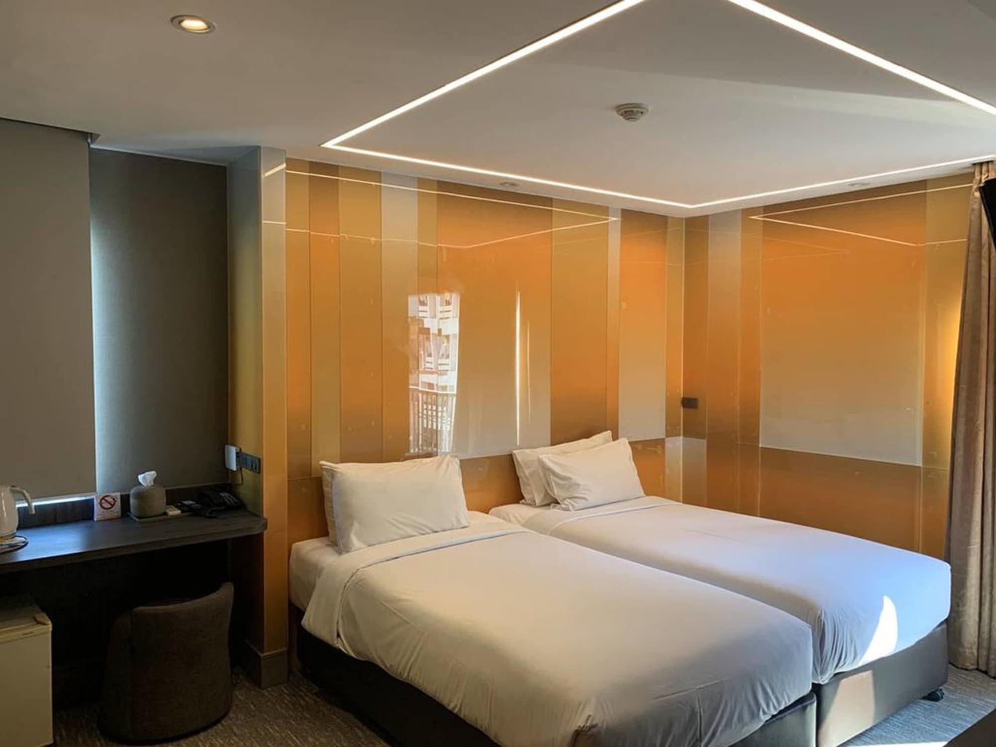 Tango Vibrant Living Hotel - Sha Extra Plus Bangkok Kültér fotó