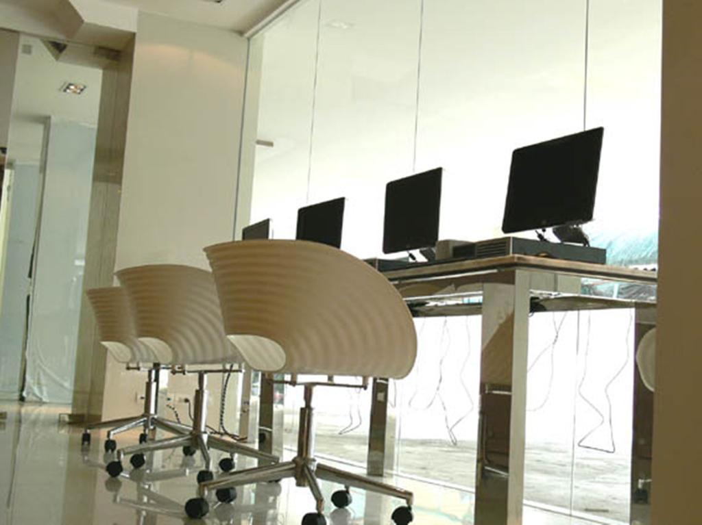 Tango Vibrant Living Hotel - Sha Extra Plus Bangkok Kültér fotó