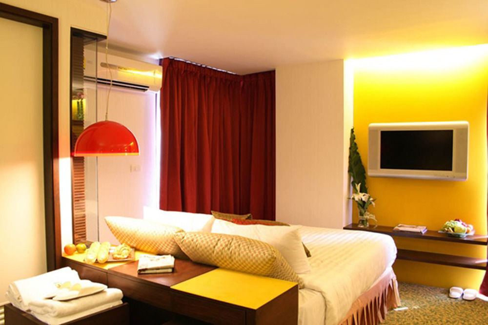 Tango Vibrant Living Hotel - Sha Extra Plus Bangkok Kültér fotó
