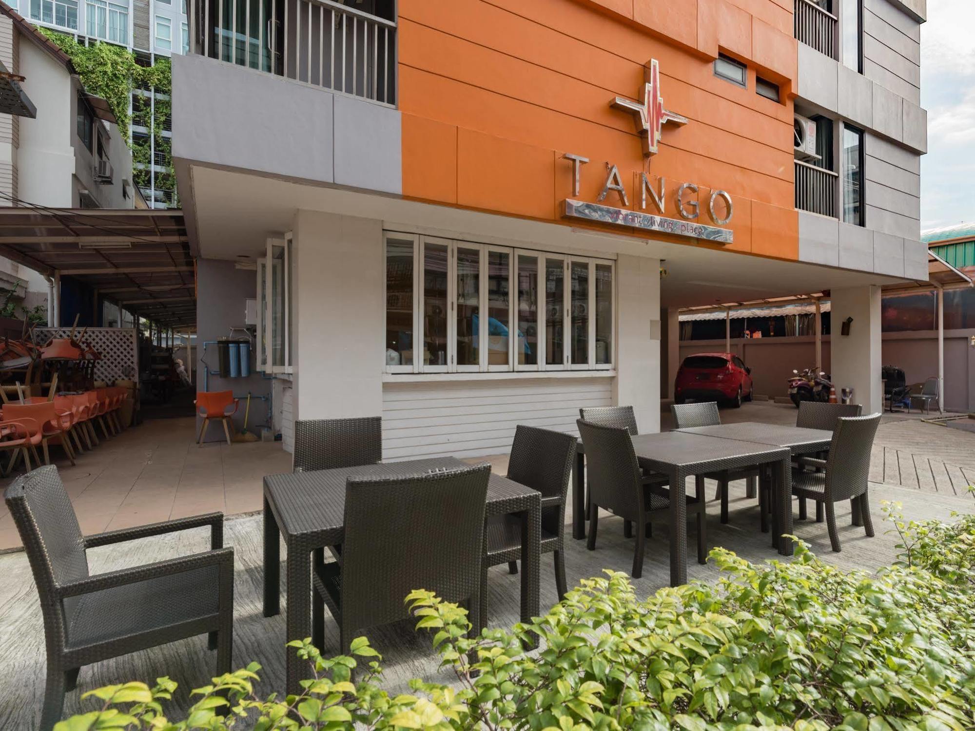 Tango Vibrant Living Hotel - Sha Extra Plus Bangkok Kültér fotó