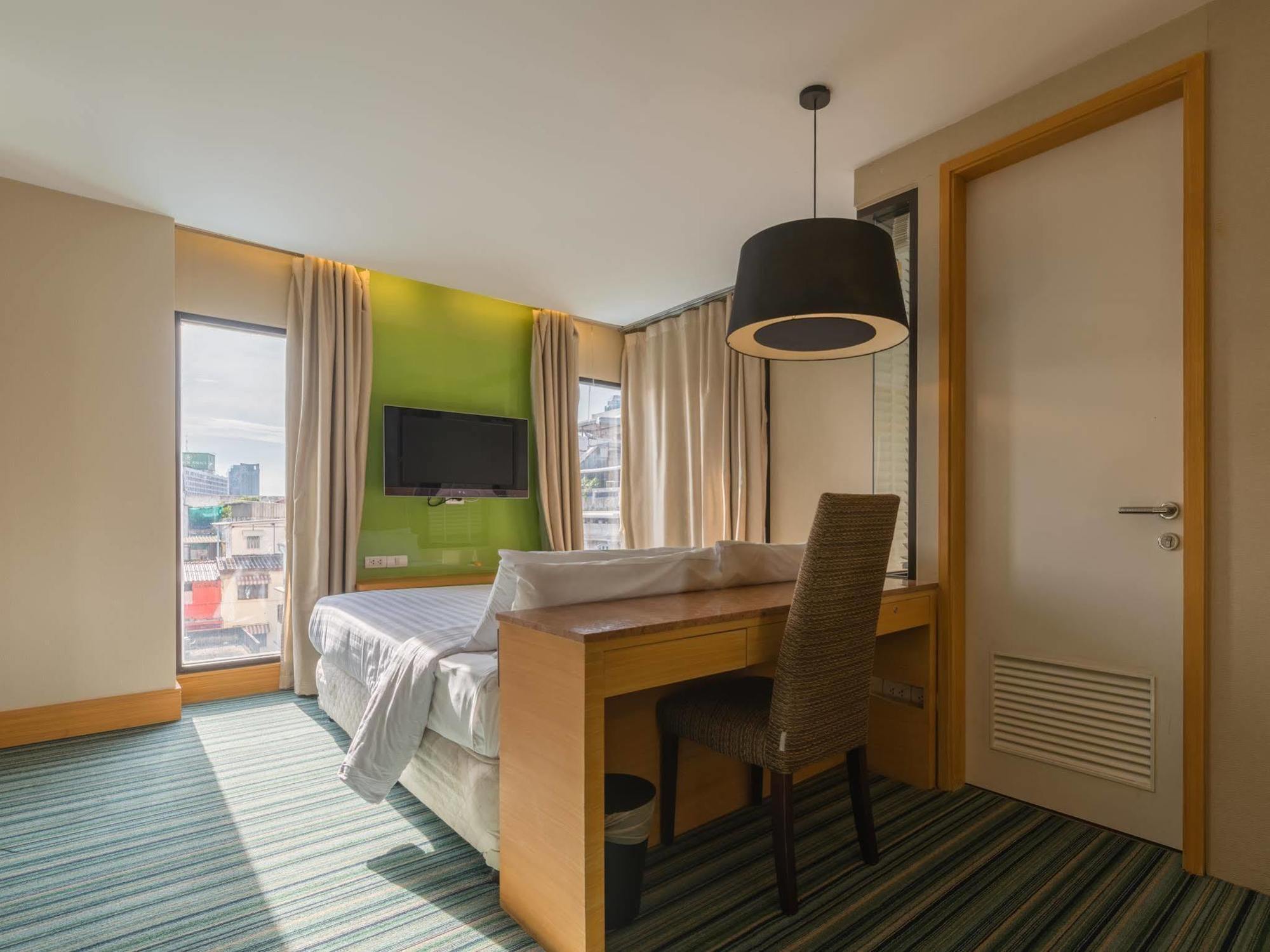 Tango Vibrant Living Hotel - Sha Extra Plus Bangkok Kültér fotó
