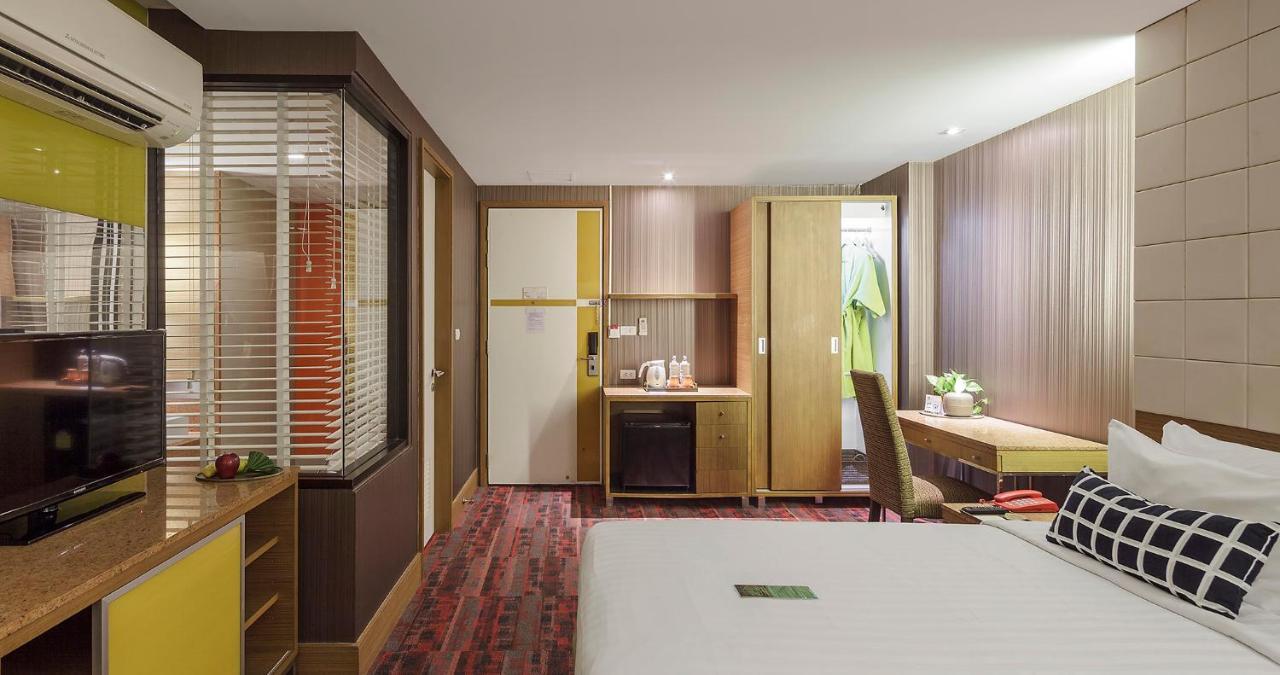 Tango Vibrant Living Hotel - Sha Extra Plus Bangkok Kültér fotó