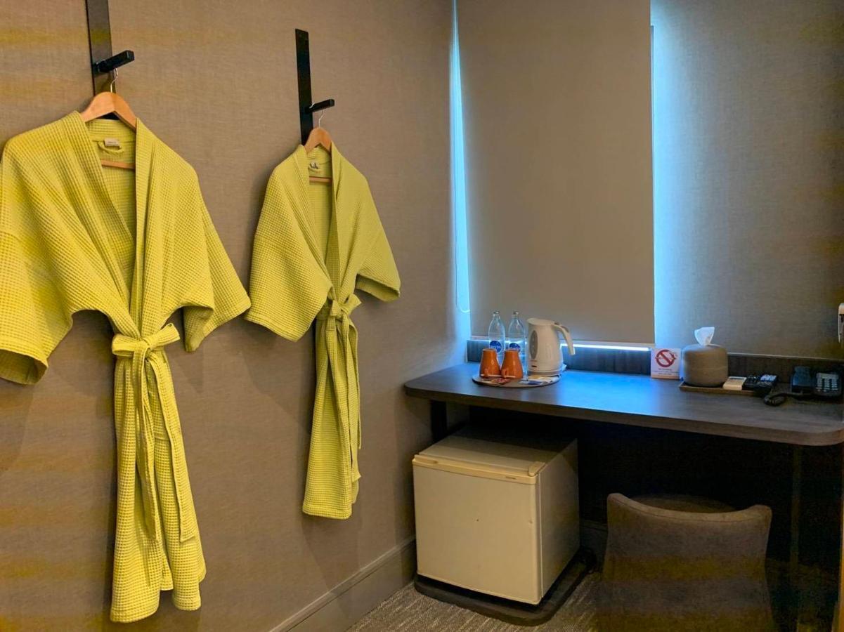 Tango Vibrant Living Hotel - Sha Extra Plus Bangkok Kültér fotó